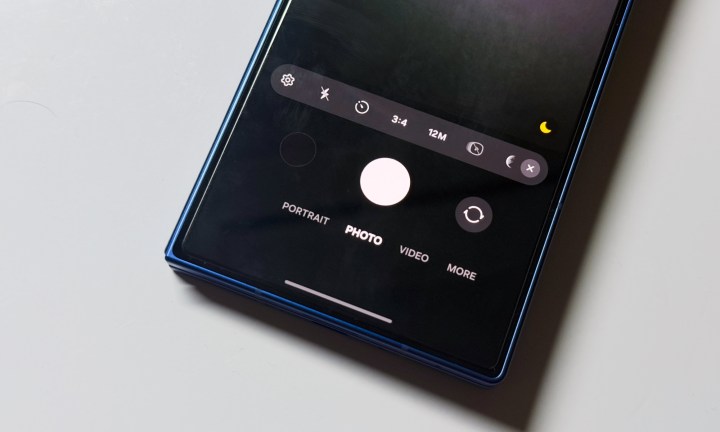 Aplicación de cámara en One UI 8 en Samsung Galaxy Z Fold 7.