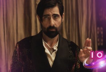 Revelando al ‘Vampiro Inesperado’ de Jason Schwartzman en la Serie Talamasca