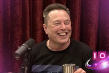 Elon Musk promete una demo loca de auto volador en el podcast de Joe Rogan