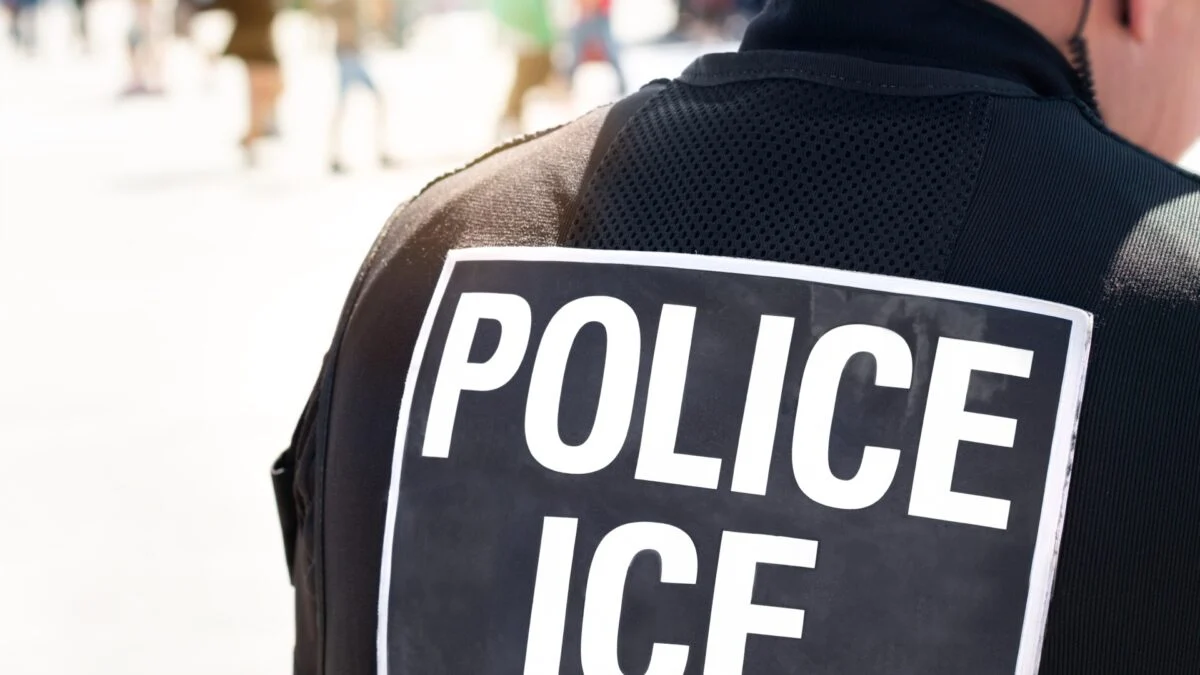 Un juez afirma que ICE utilizó ChatGPT para informes sobre el uso de la fuerza