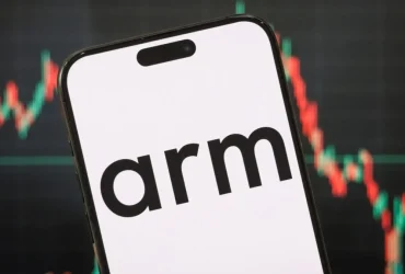 Arm Lanza Chip de IA Propio con Meta como Primer Cliente