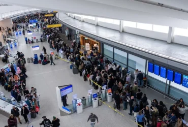 Despliegue de ICE en aeropuertos genera críticas de la TSA y división administrativa