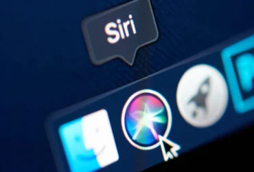 Según informes, los retrasos de Siri interrumpieron los lanzamientos de hardware de Apple