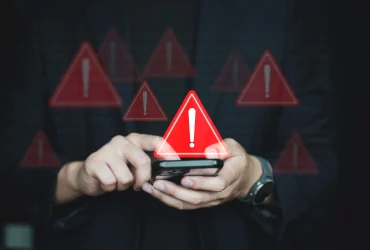 Policía canadiense arresta a 3 en estafa de SMS Blaster que secuestró a miles