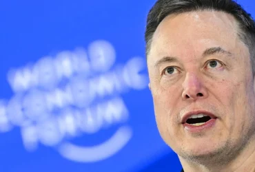 Tesla Revela Misterioso Acuerdo de Hardware de IA de $2 mil millones en Presentación ante la SEC