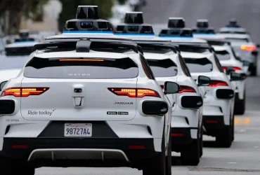 Waymo Detecta Niños Bebiendo Alcohol y Disparando Balines: Policía